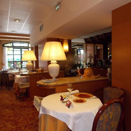 Hotel Chambord Vichy Eksteriør bilde